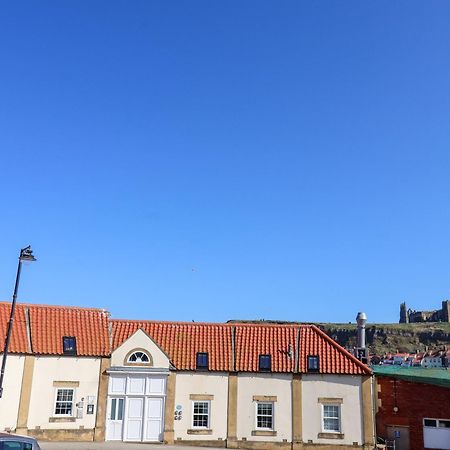Beachfront Whitby Exterior foto